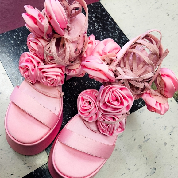 NWOB Rosey Pixie Queen Platform Heels - Pink Sugar Thrillz X DOLLS KILL SZ 7 - Picture 4 of 9